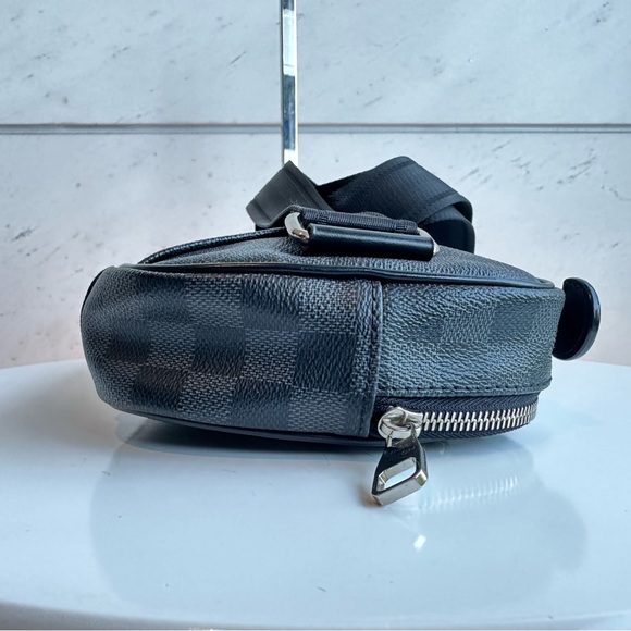 LV Ambler Waist Crossbody Shoulder Graphite Damier Bag Louis Vuitton Like New - Picture 6 of 15